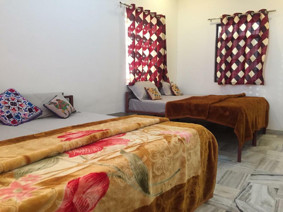 Hotel Zoola Palace Pushkar Exterior photo